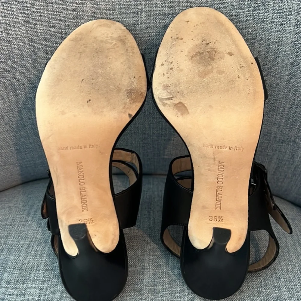 Manolo Blahnik Black 3 1/2" sandal - Picture 5 of 8